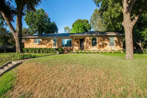 2706 S 5th St, Garland, TX 75041