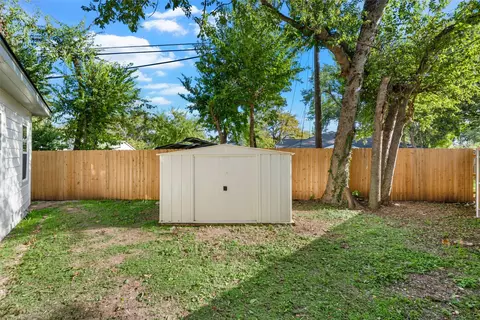 Exterior - 4000 Cobbs Dr, Waco, TX 76708 photo 5 of 5