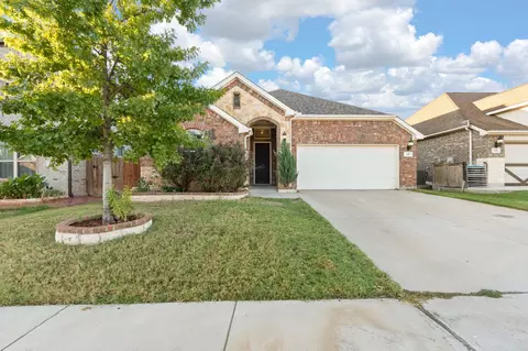 541 White Bud Ln, Fort Worth, TX 76131