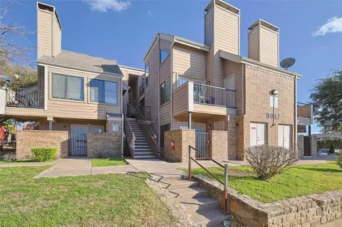 9817 Walnut St #213, Dallas, TX 75243