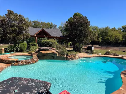18 White Rock Trl, Lucas, TX 75002