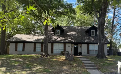 1800 Glenbrook St, Corsicana, TX 75110