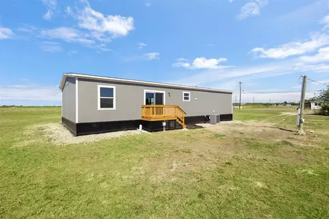 Exterior - 7200 Fm 2728, Terrell, TX 75161 photo 5 of 6