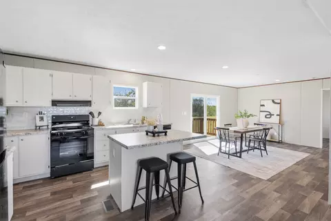 Kitchen - 7200 Fm 2728, Terrell, TX 75161 photo 2 of 4