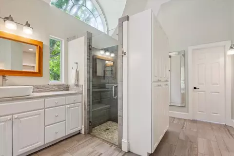 Bath - 1345 Stillwater Rd, Waco, TX 76708 photo 4 of 8