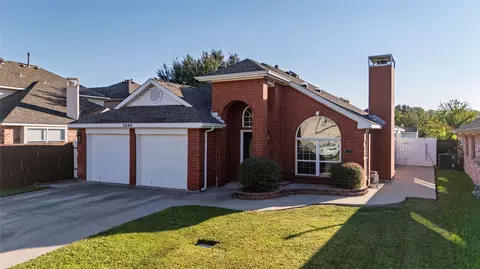 2048 Bay View Dr, Irving, TX 75060
