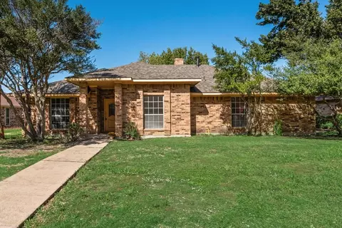 1616 Saxony Pl, Carrollton, TX 75007