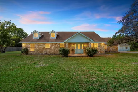 712 Beard Ave, Robinson, TX 76706