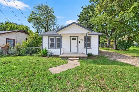 2816 Putnam St, Fort Worth, TX 76112