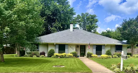 590 39th St SE, Paris, TX 75462