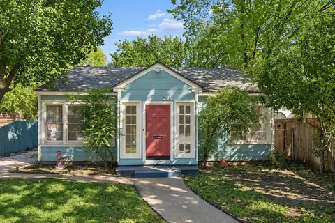 4286 S Cresthaven Rd, Dallas, TX 75209