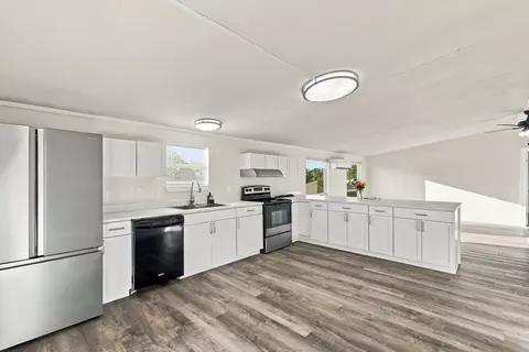 Kitchen - 611 Austin St, Cisco, TX 76437 photo 2 of 4