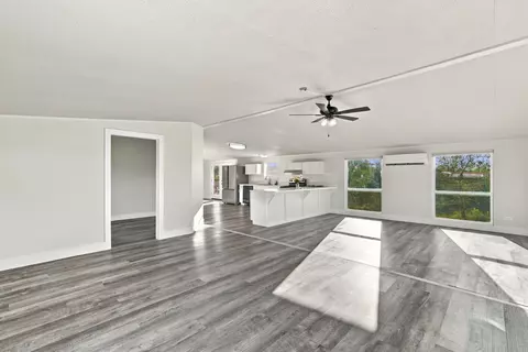 Living - 611 Austin St, Cisco, TX 76437 photo 3 of 4