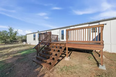 Exterior - 611 Austin St, Cisco, TX 76437 photo 3 of 5