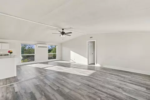 Living - 611 Austin St, Cisco, TX 76437 photo 4 of 4