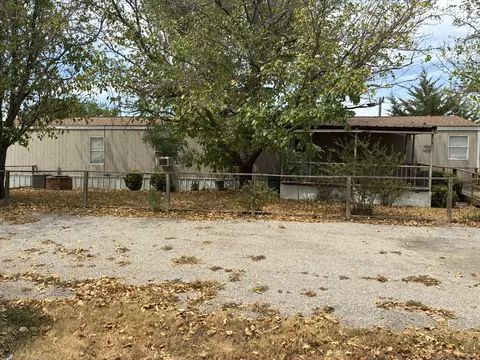 102 S Houston St, Millsap, TX 76066