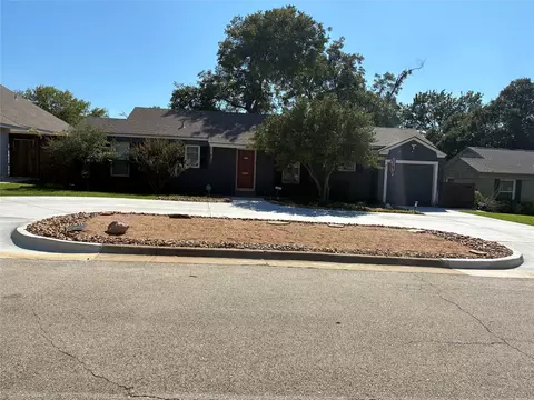 6441 Drury Ln, Fort Worth, TX 76116