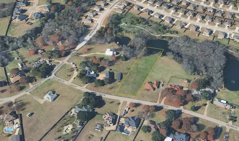 2703 Lake Ridge Rd, Glenn Heights, TX 75154