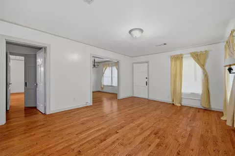 Living - 714 E 9th St, Bonham, TX 75418 photo 2 of 3
