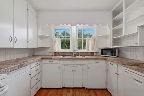 Kitchen - 714 E 9th St, Bonham, TX 75418 photo 1 of 2