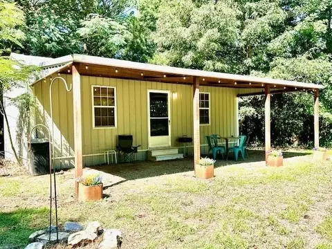 224 County Road 3117, Clarksville, TX 75426