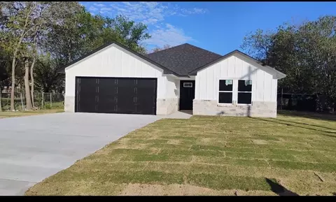 415 SE 5th Ave SE, Mineral Wells, TX 76067