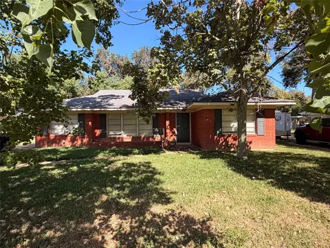 220 Bruce Ave, Shreveport, LA 71105