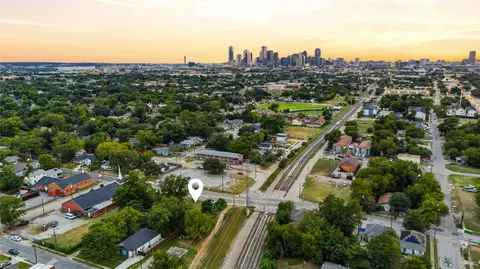 3138 Metropolitan Ave, Dallas, TX 75215