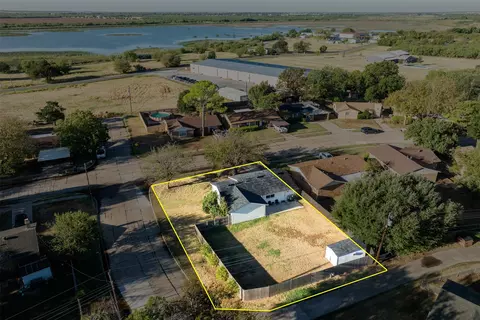 4700 Harbor Rd, Wichita Falls, TX 76310