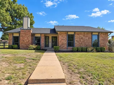 1226 Sequoia Dr, Desoto, TX 75115