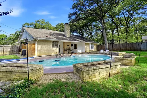 5016 Kemble St, Fort Worth, TX 76103