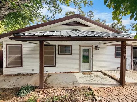 3901 Greenbrook St, Granbury, TX 76048