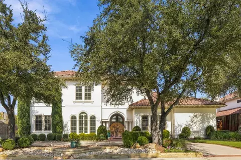 5213 Lakecreek Ct, Plano, TX 75093