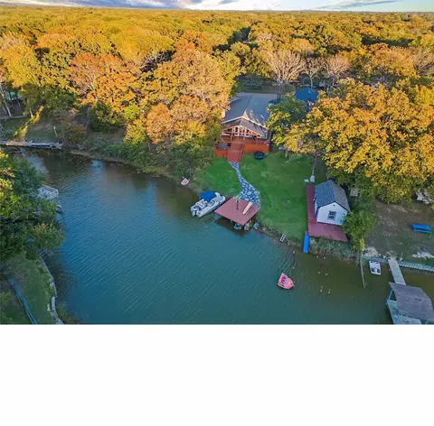 166 Indian Gap Rd, Mabank, TX 75156