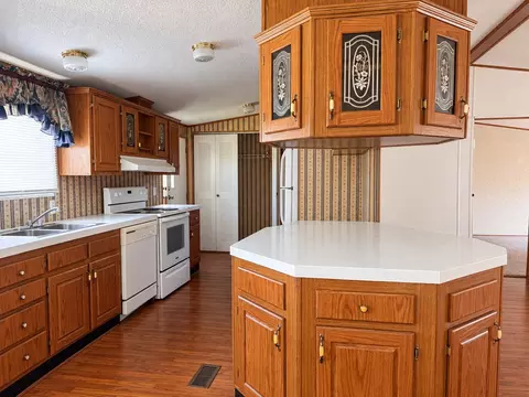 Kitchen - 401 E Wl Doc, Naples, TX 75568 photo 1 of 2