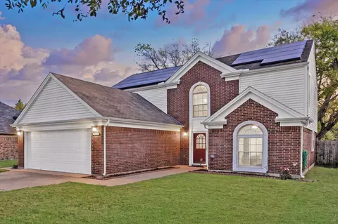 6716 Lyndale Dr, Watauga, TX 76148