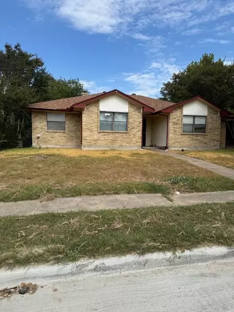 705 Angle Ridge Cir, Garland, TX 75043