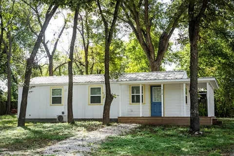414 N Avenue F, Clifton, TX 76634
