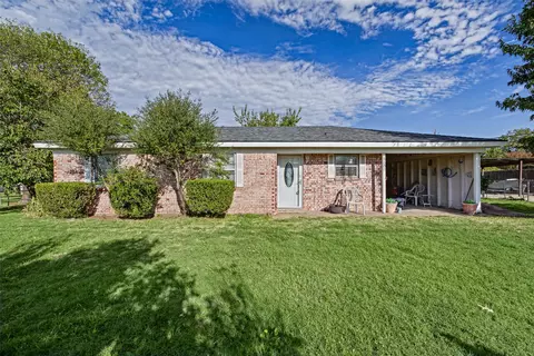 4508 Village Ct, Granbury, TX 76049