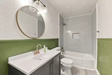 Bath - 2108 Lyle Ave, Waco, TX 76708 photo 1 of 3