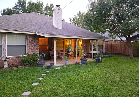 720 Lisa St, Burleson, TX 76028