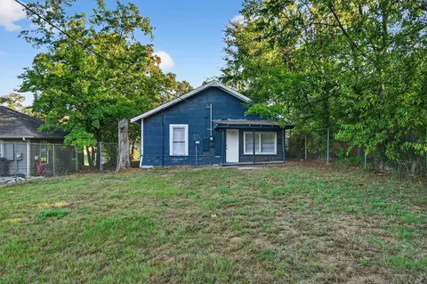 Exterior - 514 E Day St, Denison, TX 75021 photo 6 of 6