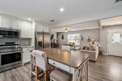 Kitchen - 519 Mae Dr, Mabank, TX 75147 photo 7 of 9