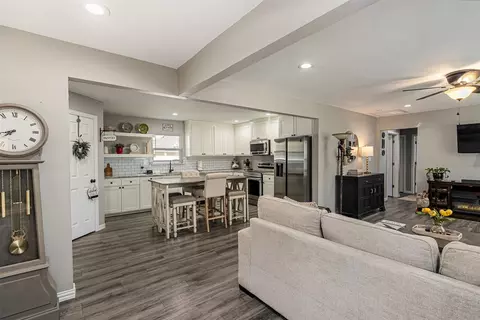 Kitchen - 519 Mae Dr, Mabank, TX 75147 photo 1 of 9