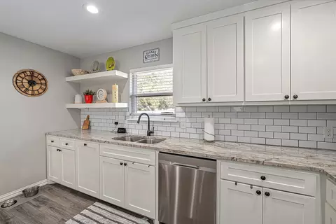 Kitchen - 519 Mae Dr, Mabank, TX 75147 photo 8 of 9