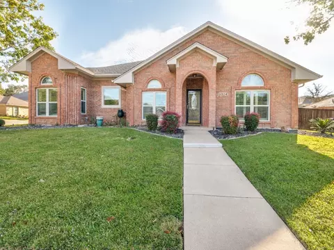 3324 Timber Grove Dr, Bedford, TX 76021