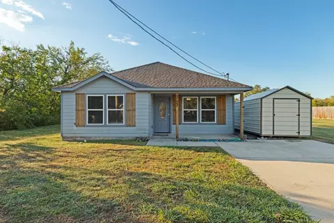 3103 Silver St, Greenville, TX 75401