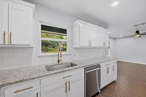 Kitchen - 106 E Heron St, Denison, TX 75021 photo 4 of 4