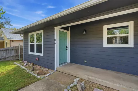 Exterior - 106 E Heron St, Denison, TX 75021 photo 2 of 5