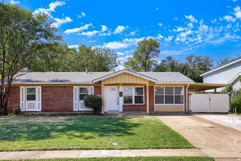 2609 Harvard St N, Irving, TX 75062